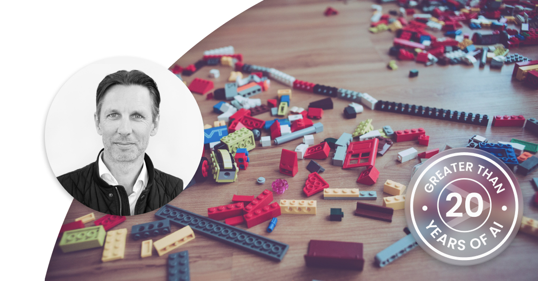 Toy blocks pieces in different colours and shapes on a table. Profile image of Anders Lindelöf.