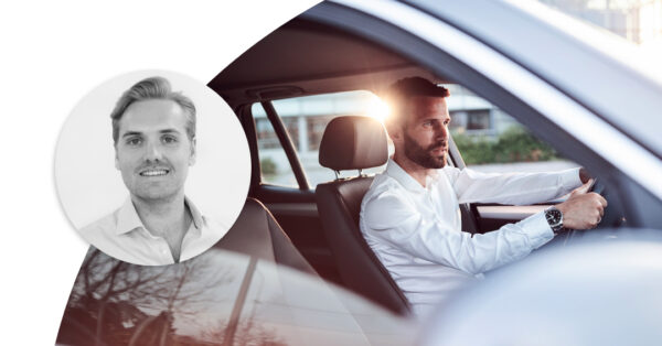 Blog author Johan Forseke alongside an image of a man driving a car, illustrating driver behavior and mobility.