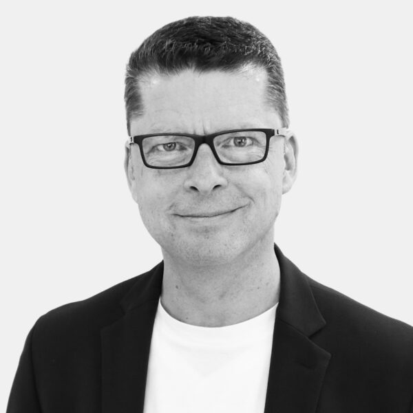 Portrait image of Martin Vogl